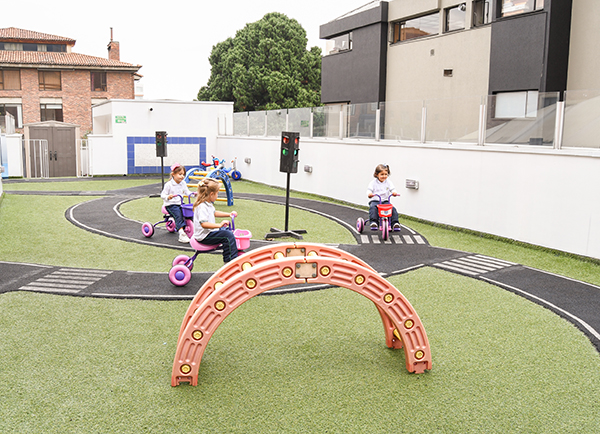 Jardín Infantil Cascanueces Preescolar - Espacios recreativos